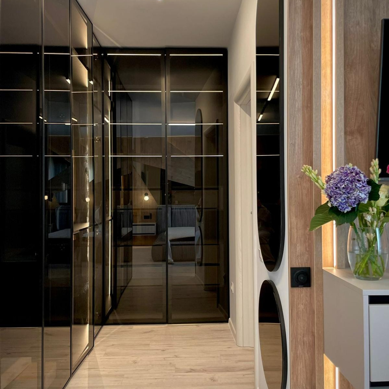 The 8 Residence – Proiect Apartament Modern. IONESCU ELENA