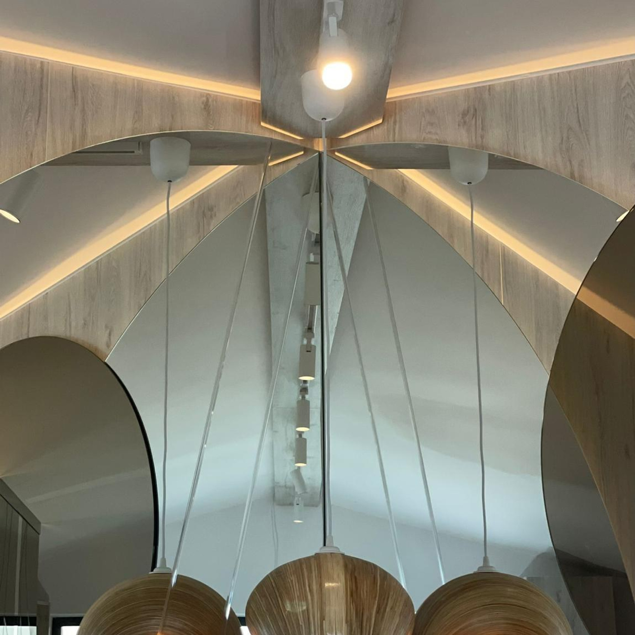 Amumi 2 – Interior Design by Elena Ionescu. IONESCU ELENA