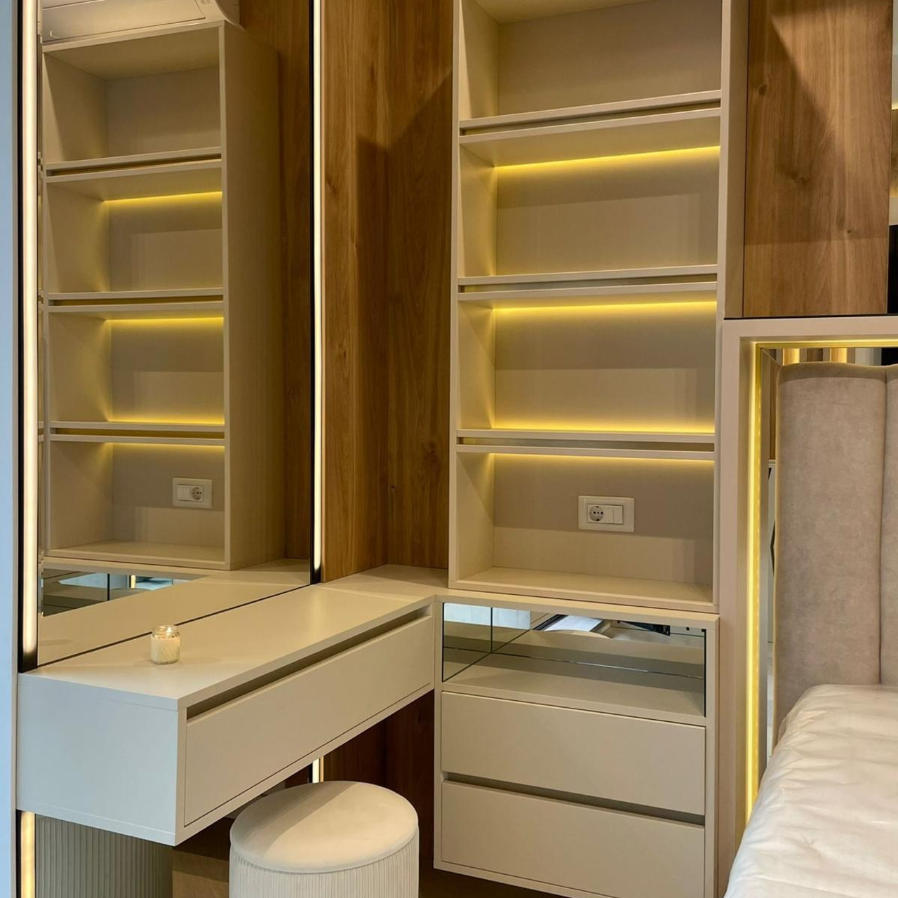 C.North – Apartament Modern | Elena Ionescu. IONESCU ELENA