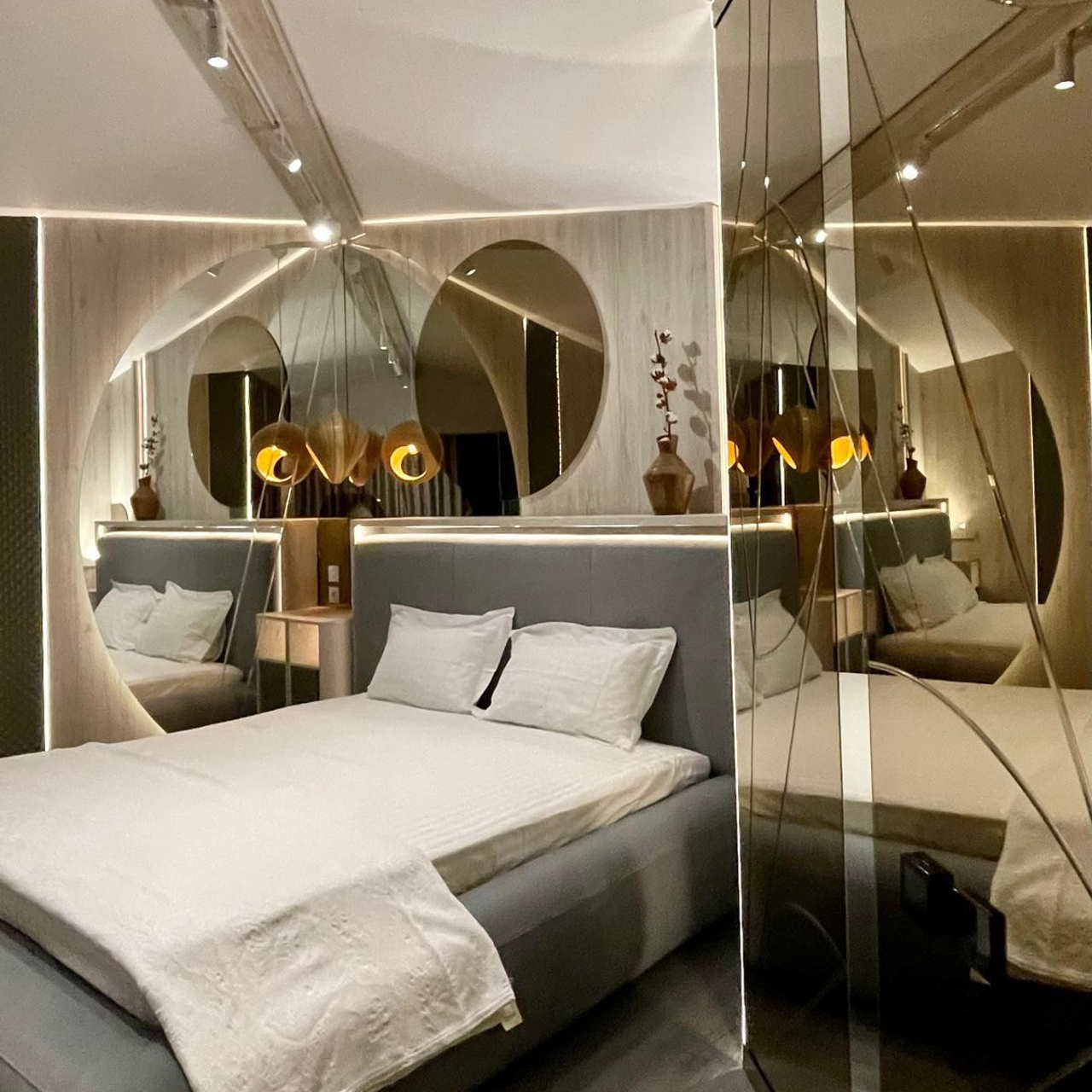 Amumi 2 – Interior Design by Elena Ionescu. IONESCU ELENA