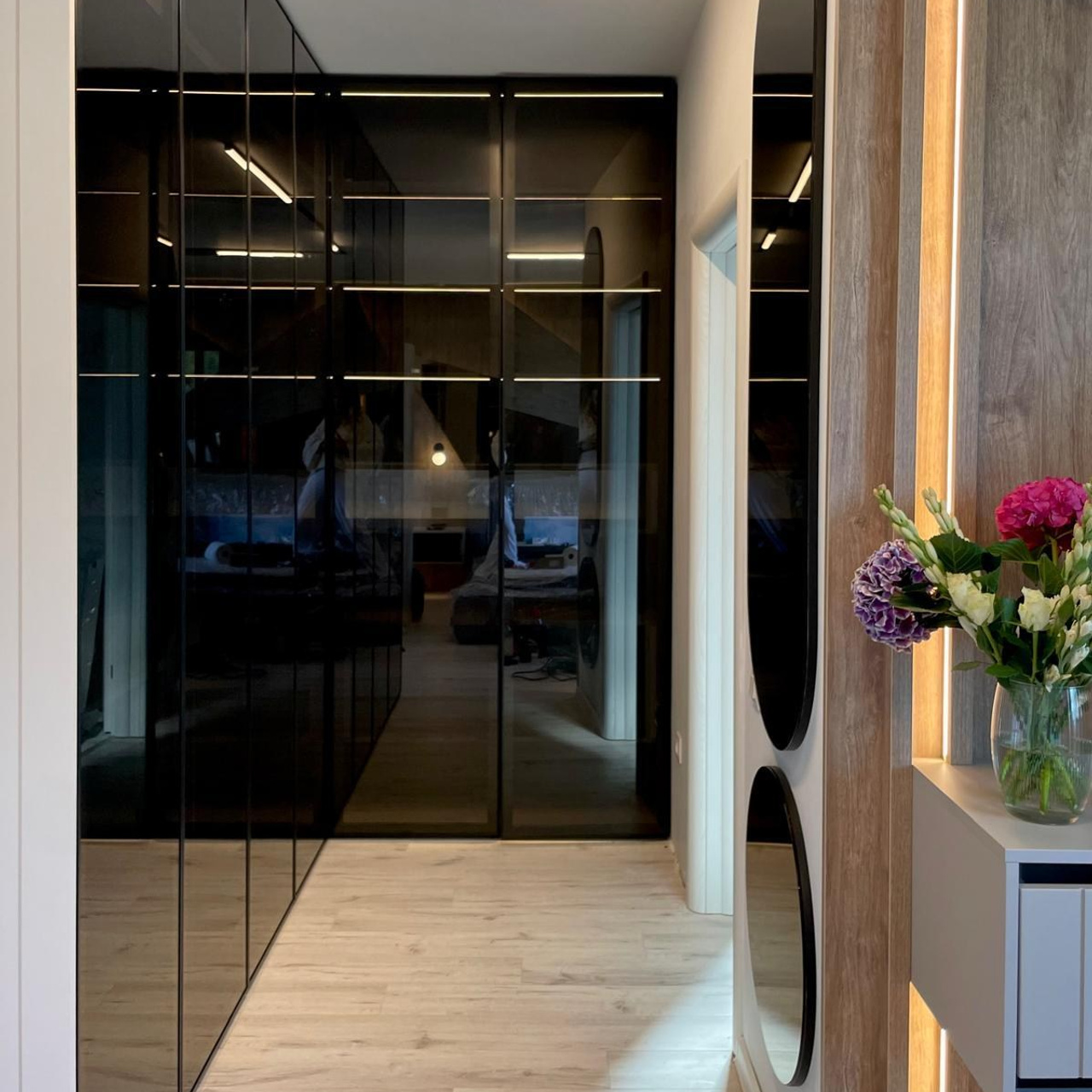 The 8 Residence – Proiect Apartament Modern. IONESCU ELENA