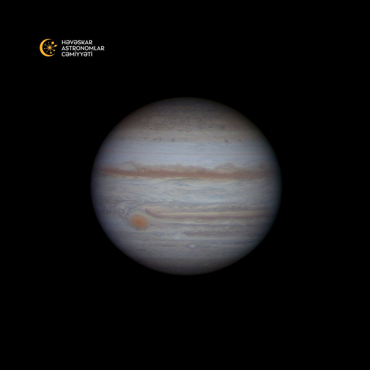 “Lagoon” və “Trifid” dumanlıqları. Həvəskar Astronomlar Cəmiyyəti — Astronomy.az