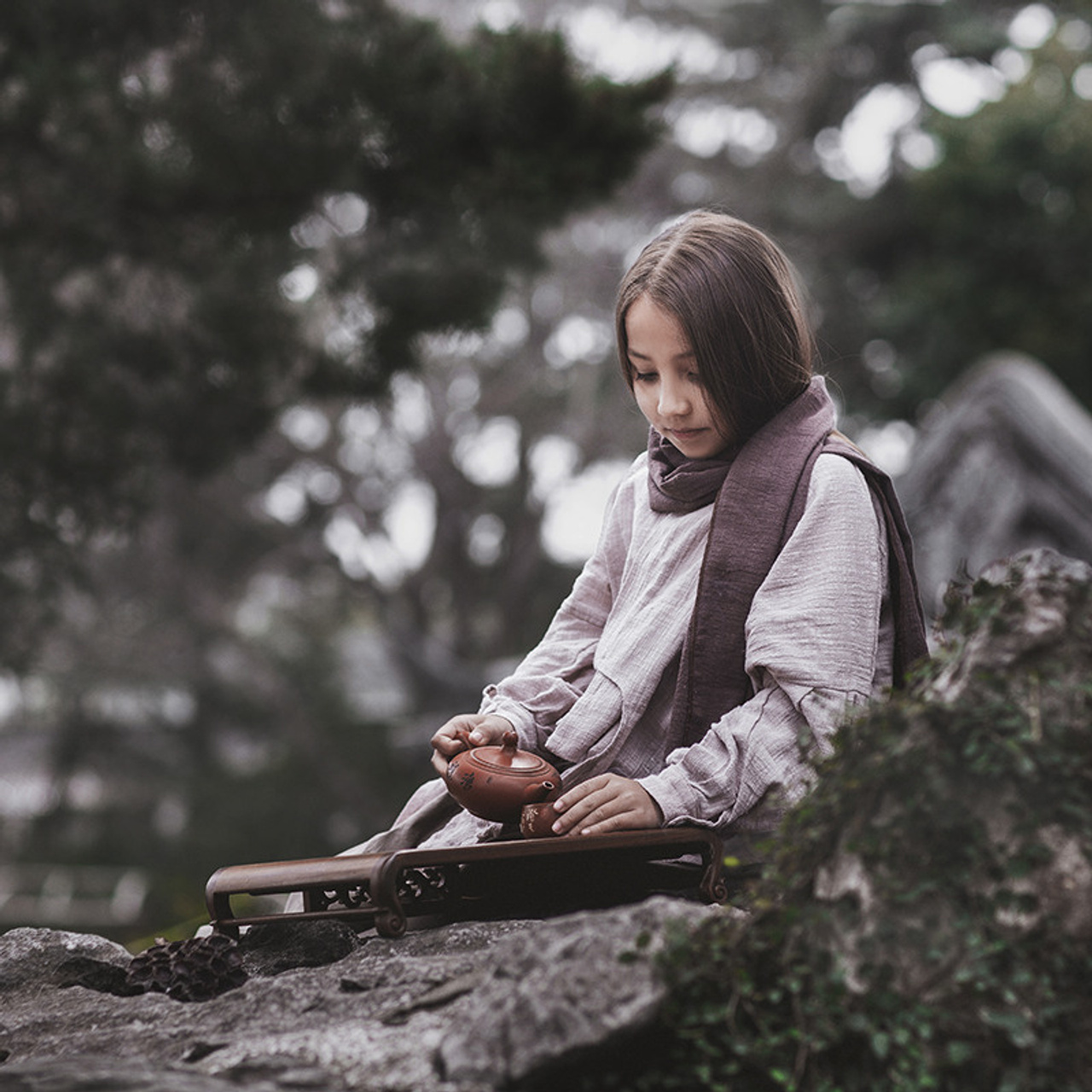 Suzhou. Photo shoot for an 8-year-old girl in traditional Chinese style.