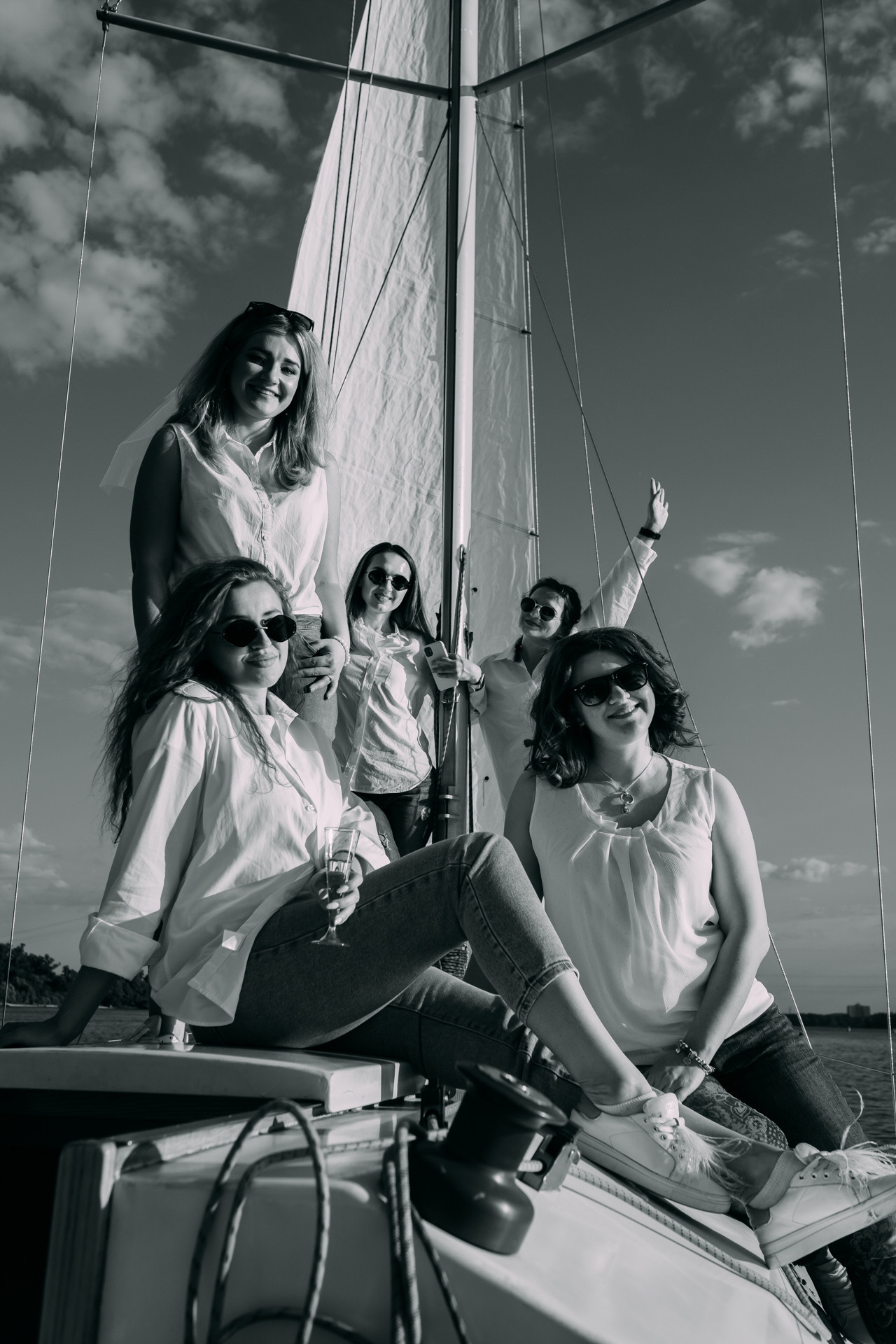 Девичник на яхте для Вишенки. Сімейний і портретний фотограф у Києві Проценко Алла