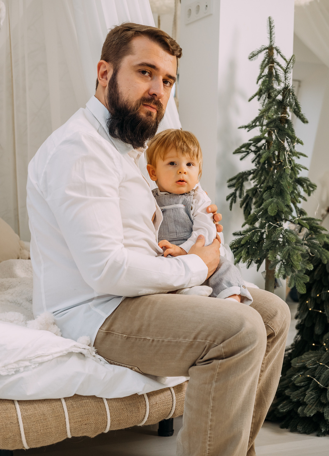 Где-то рядом с облаками. Новогодняя съемка Наташи, Тараса и их малыша. Сімейний і портретний фотограф у Києві Проценко Алла