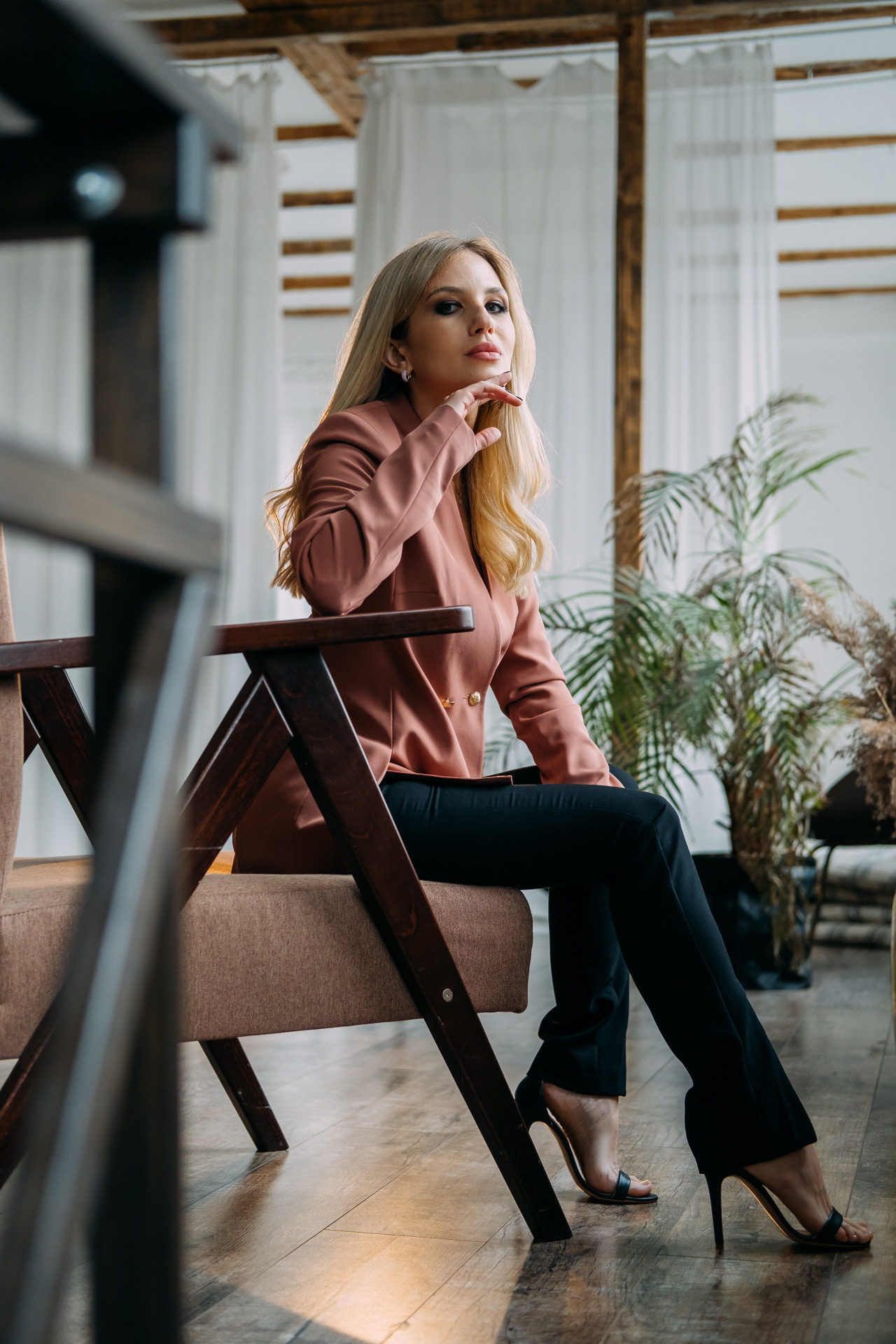 Цветочная фотосессия Иры. Сімейний і портретний фотограф у Києві Проценко Алла