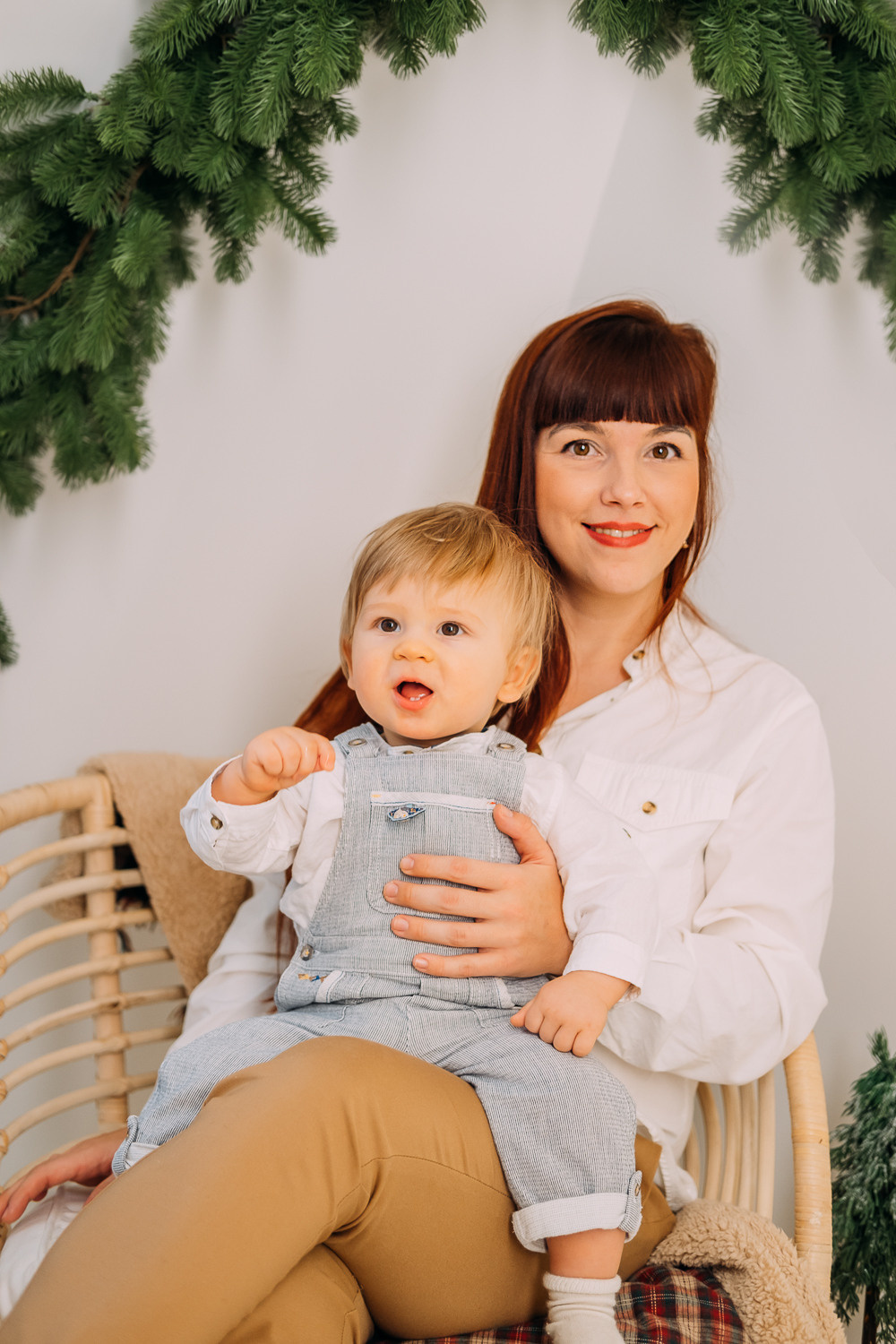 Где-то рядом с облаками. Новогодняя съемка Наташи, Тараса и их малыша. Сімейний і портретний фотограф у Києві Проценко Алла