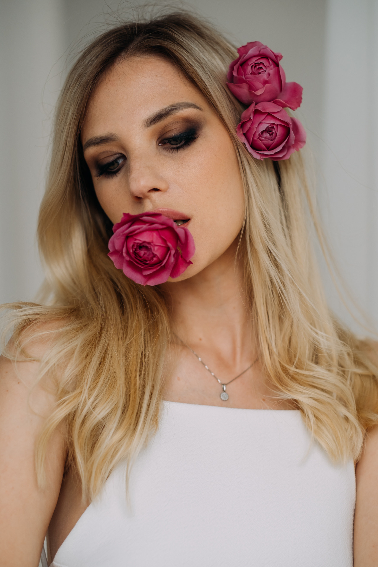 Цветочная фотосессия Иры. Сімейний і портретний фотограф у Києві Проценко Алла