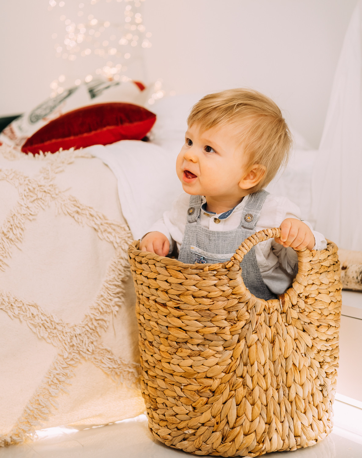 Где-то рядом с облаками. Новогодняя съемка Наташи, Тараса и их малыша. Сімейний і портретний фотограф у Києві Проценко Алла