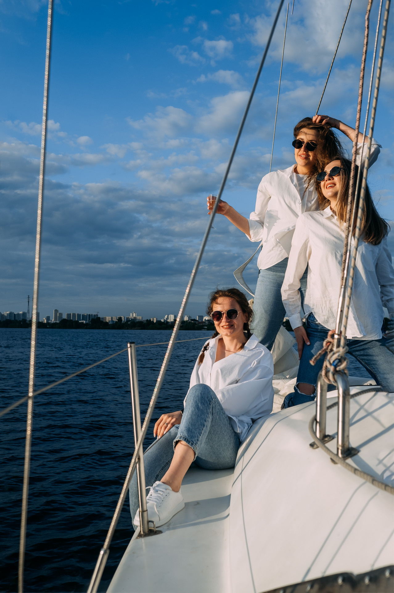 Девичник на яхте для Вишенки. Сімейний і портретний фотограф у Києві Проценко Алла