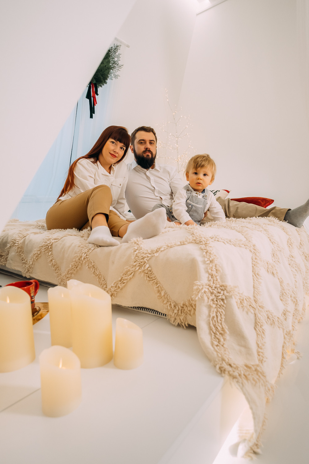 Где-то рядом с облаками. Новогодняя съемка Наташи, Тараса и их малыша. Сімейний і портретний фотограф у Києві Проценко Алла