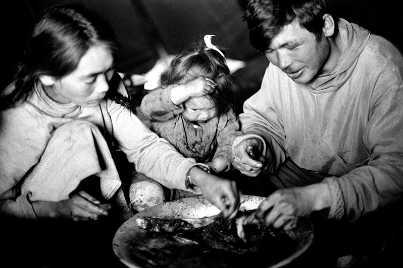 Alexander Shchemliaev / Yamal: Non-Soviet Photo Part 2. Noga Creative Union