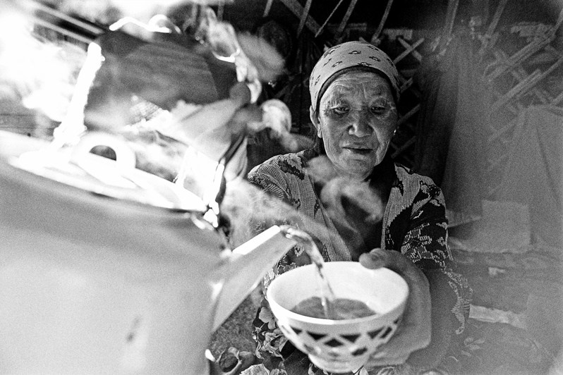in the vicinity of Lake Song-Köl, Naryn region, Kyrgyzstan. September 2003