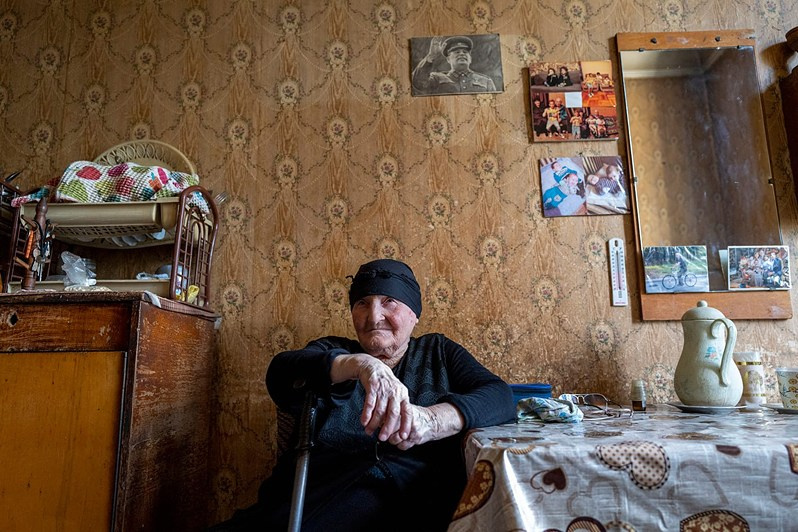 Lili Khvingia (aged 84) from the village of Heivani, the ‘Kolkheti’ sanatorium (formerly ‘Zheleznodorozhnik’), Tskhaltubo municipality, Imereti region, Georgia. May 2021