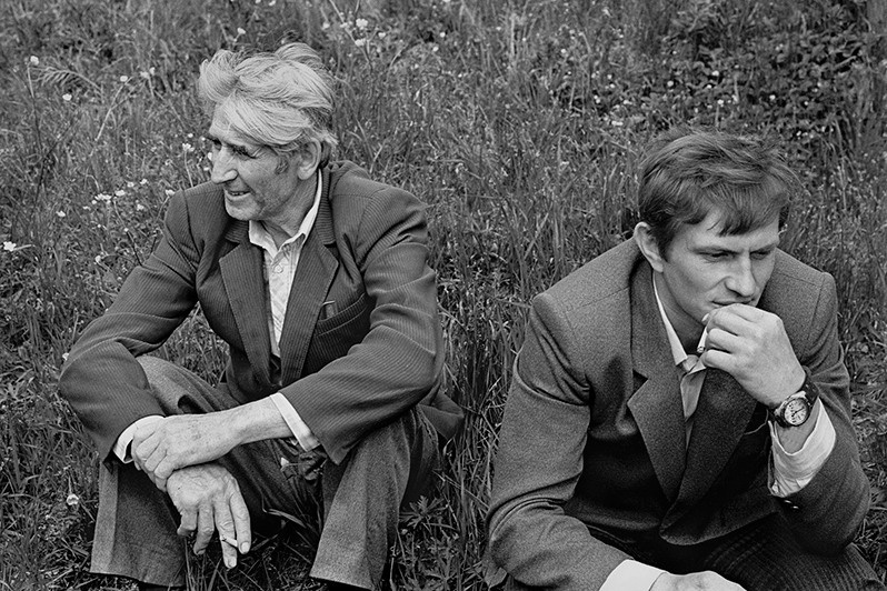 Отец и брат, близ Зеленодольска, Татарстан, Россия. 2005