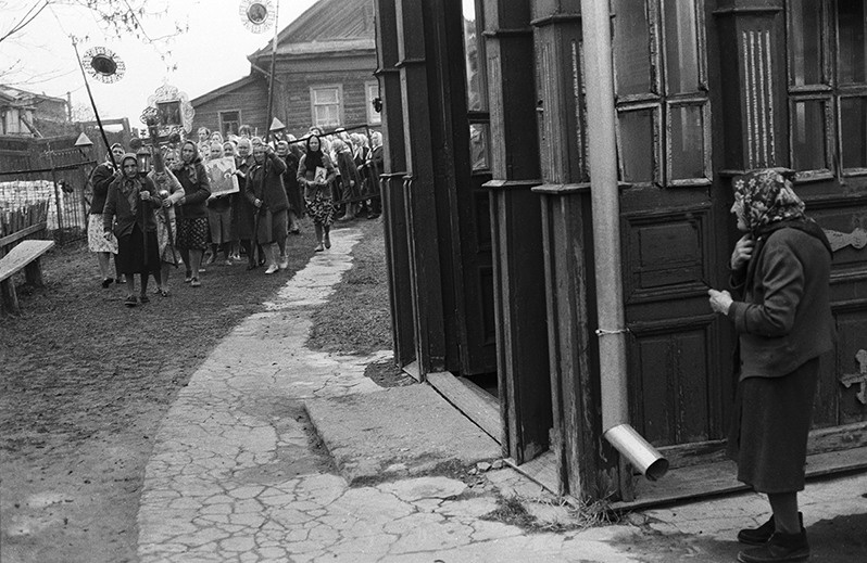 Procession of the Cross, Chukhloma, Kostroma region, Russian SFSR. May 1989