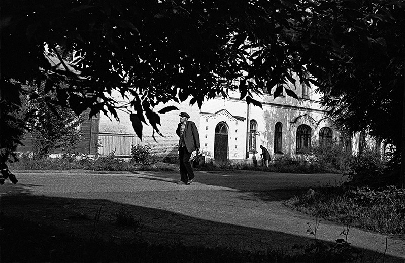 On the way, Rostov, Yaroslavl region, Russian SFSR. July 1983