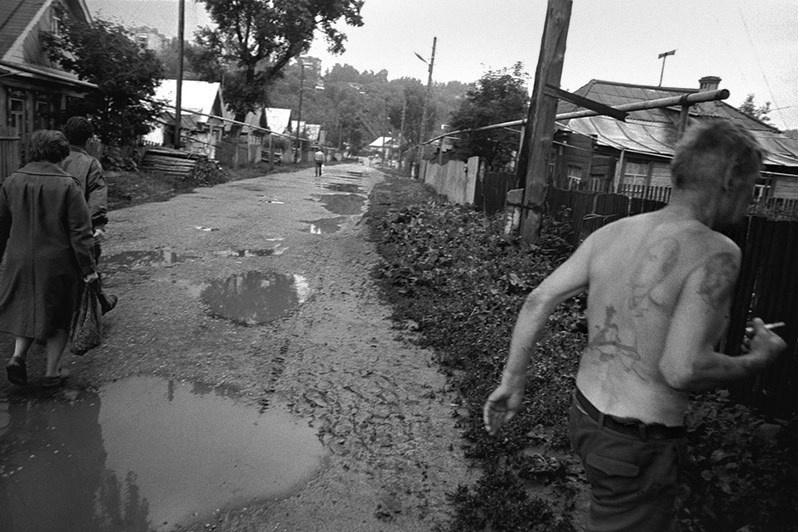 And Quiet Flows the Volga / Evgene Kanaev. Misha Maslennikov. Documentary photography. Odessa