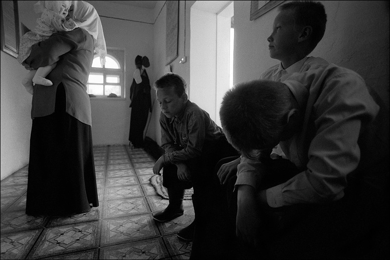"At the nave", village of Poteryaevka, Mamontovo district, Altai territory, Russia, July 2008