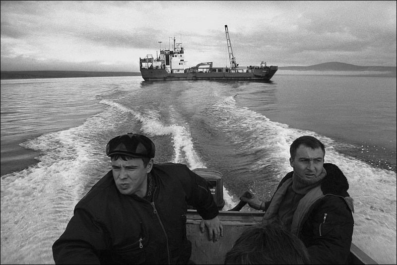 "To coast", near settlement of Lavrentiya, Chukotka, Russia, September 2007