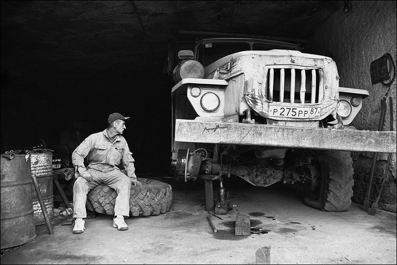 "Auto mechanic", settlement of Provideniya, Chukotka, Russia, September 2007