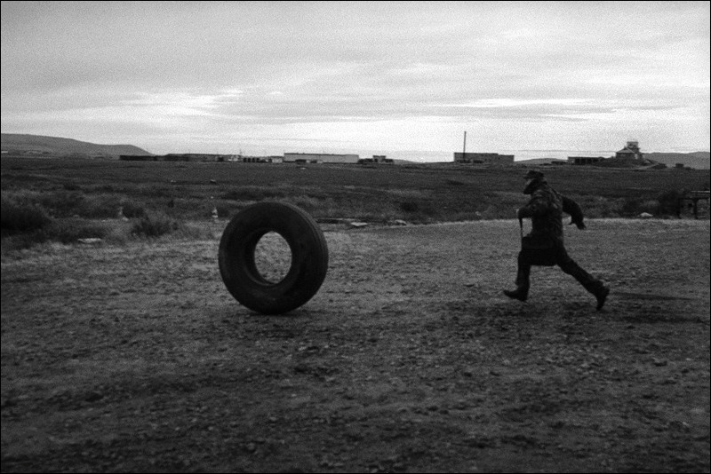 "To catch up with a wheel", airport Anadyr', Chukotka, Russia, September 2007