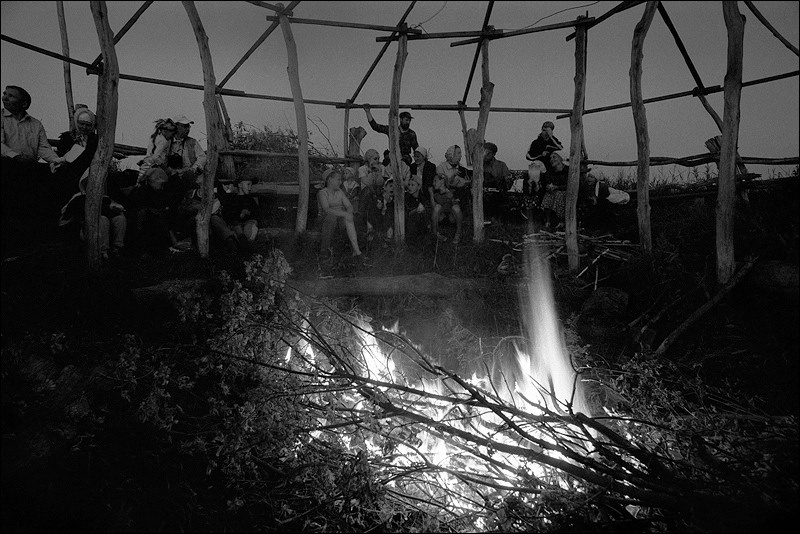 "At a fire", village of Poteryaevka, Mamontovo district, Altai territory, Russia, July 2008
