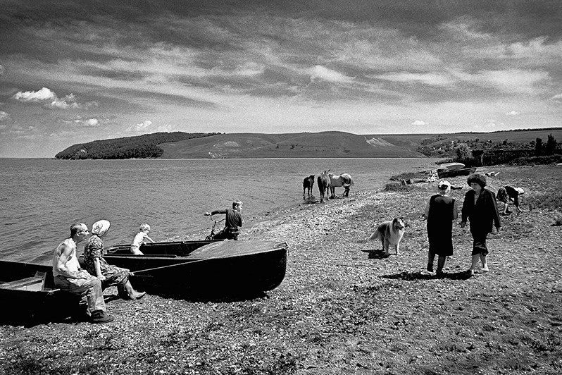 And Quiet Flows the Volga / Evgene Kanaev. Misha Maslennikov. Documentary photography. Odessa