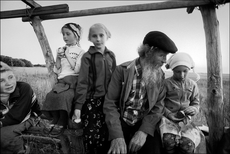 "Children and Mentor", village of Poteryaevka, Mamontovo district, Altai territory, Russia, July 2008