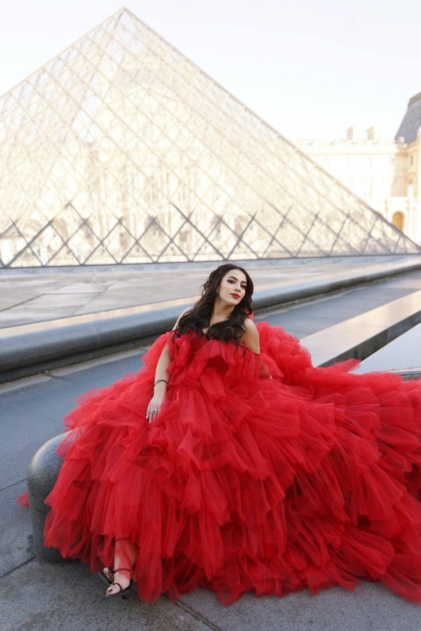 Rent a dress for a photo shoot in Paris