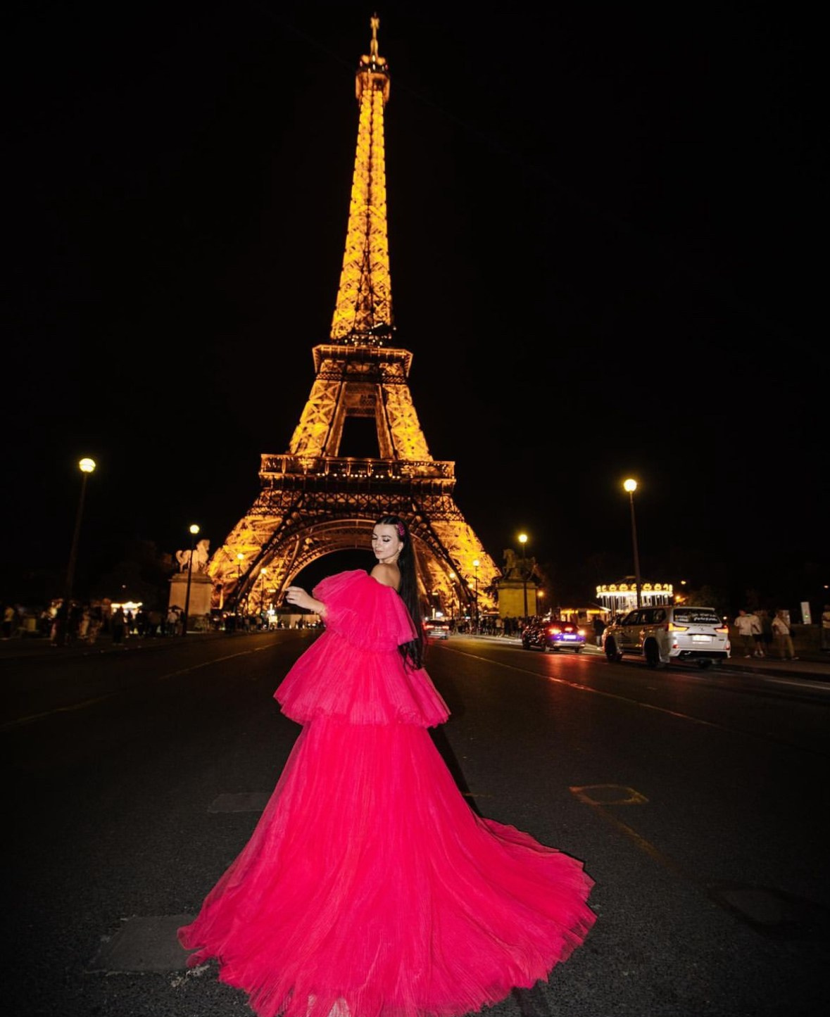 Rent a dress for a photo shoot in Paris