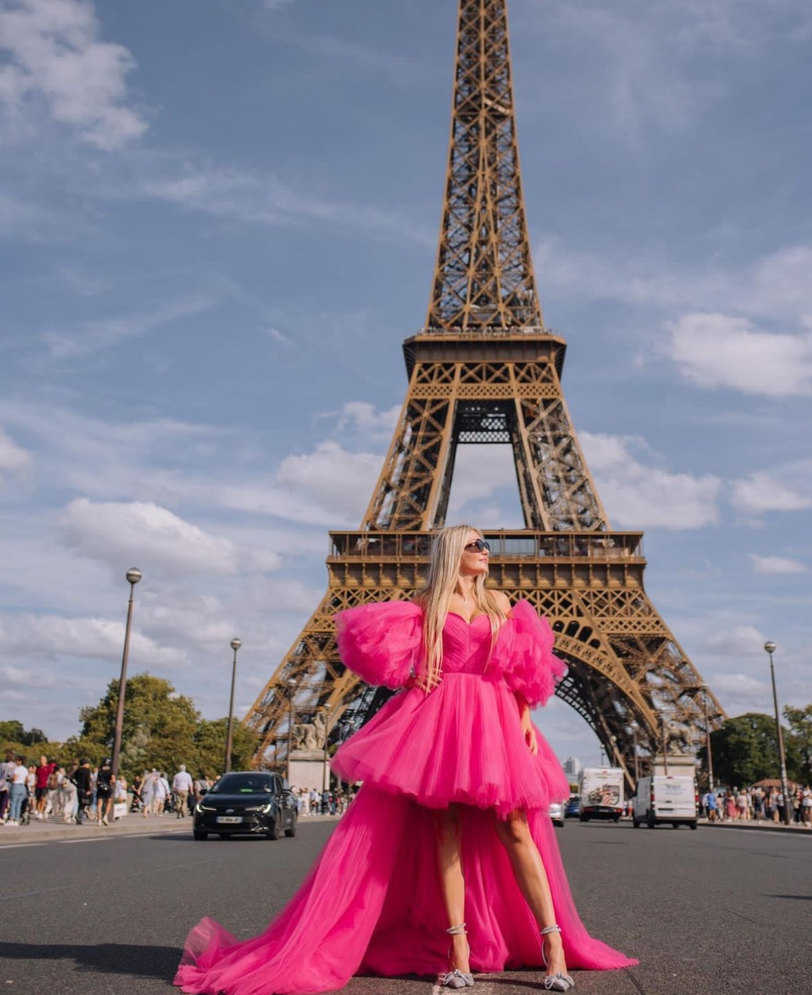 Rent a dress for a photo shoot in Paris