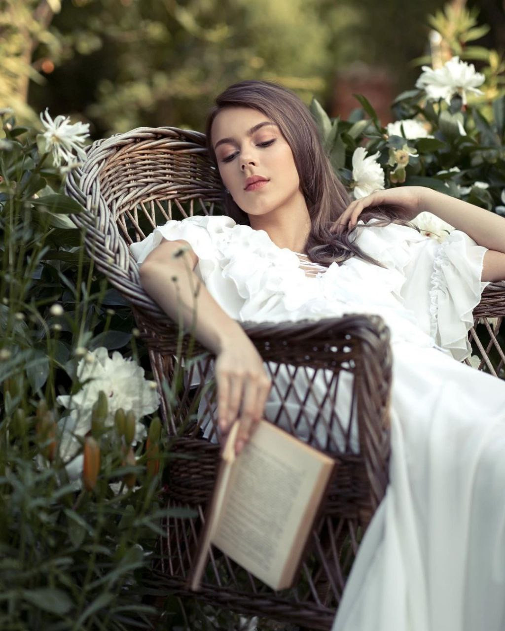 Фотосессия в пионах. Фотограф в Запоріжжі та Європі