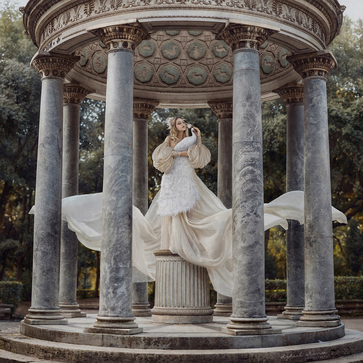 ALBINO PEACOCK. Art photographer in Amsterdam, the Netherlands Irina Dzhul