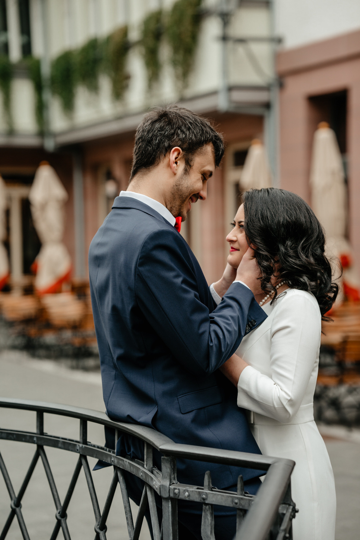 Hochzeit in Frankfurt am Main, standesamtliche Hochzeit Roemer, emotionale Fotos Frankfurt, Hochzeitsfotograf Frankfurt am Main, Hochzeitsreportage Frankfurt