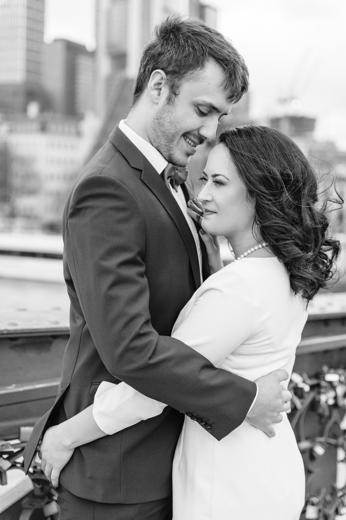 Hochzeit in Frankfurt am Main, standesamtliche Hochzeit Roemer, emotionale Fotos Frankfurt, Hochzeitsfotograf Frankfurt am Main, Hochzeitsreportage Frankfurt