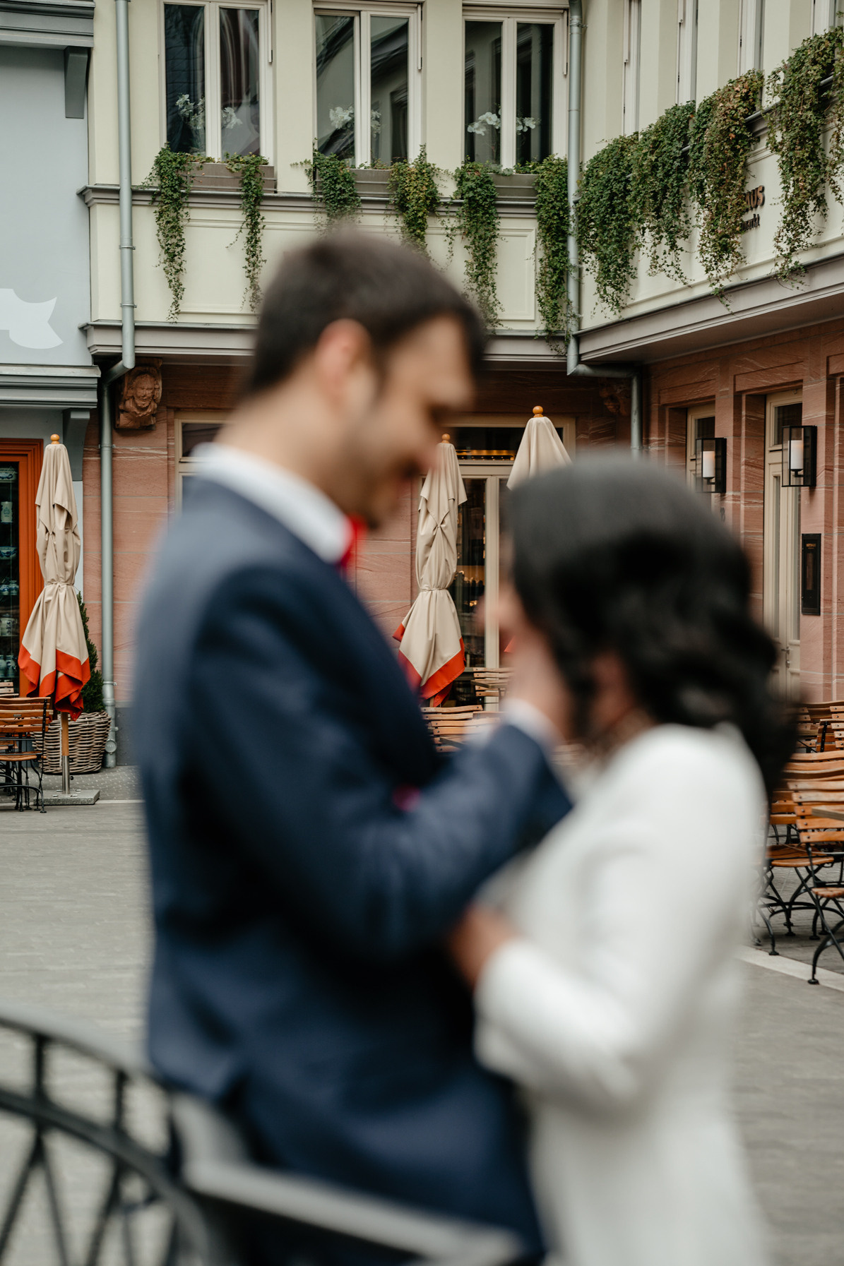 Hochzeit in Frankfurt am Main, standesamtliche Hochzeit Roemer, emotionale Fotos Frankfurt, Hochzeitsfotograf Frankfurt am Main, Hochzeitsreportage Frankfurt