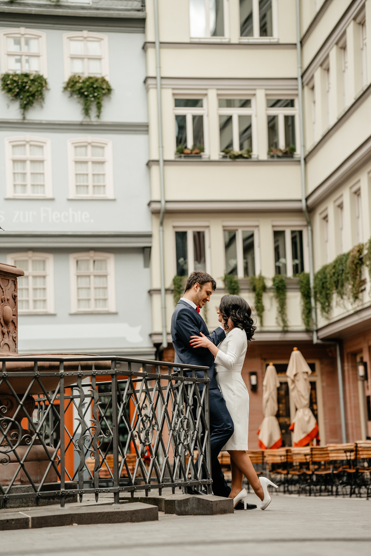 Hochzeit in Frankfurt am Main, standesamtliche Hochzeit Roemer, emotionale Fotos Frankfurt, Hochzeitsfotograf Frankfurt am Main, Hochzeitsreportage Frankfurt