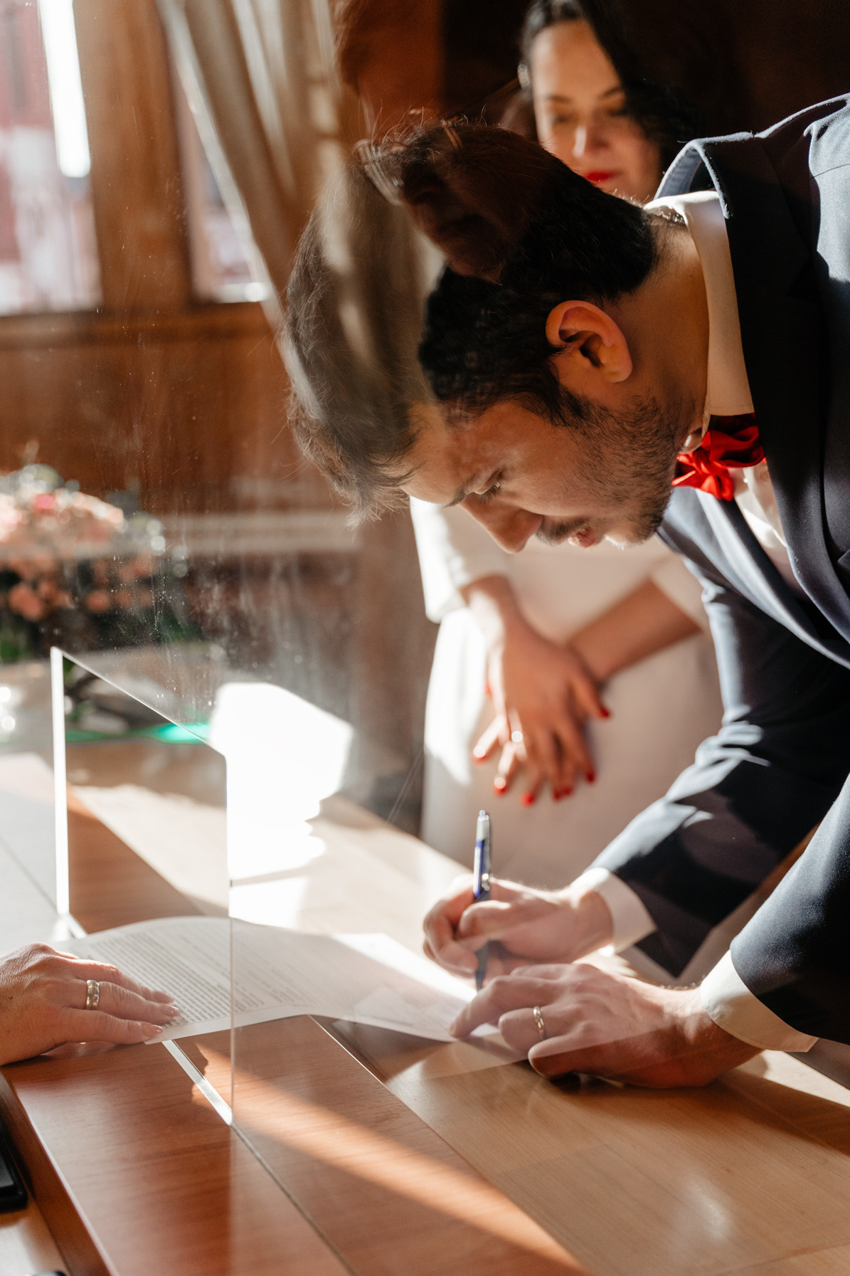 Hochzeit in Frankfurt am Main, standesamtliche Hochzeit Roemer, emotionale Fotos Frankfurt, Hochzeitsfotograf Frankfurt am Main, Hochzeitsreportage Frankfurt