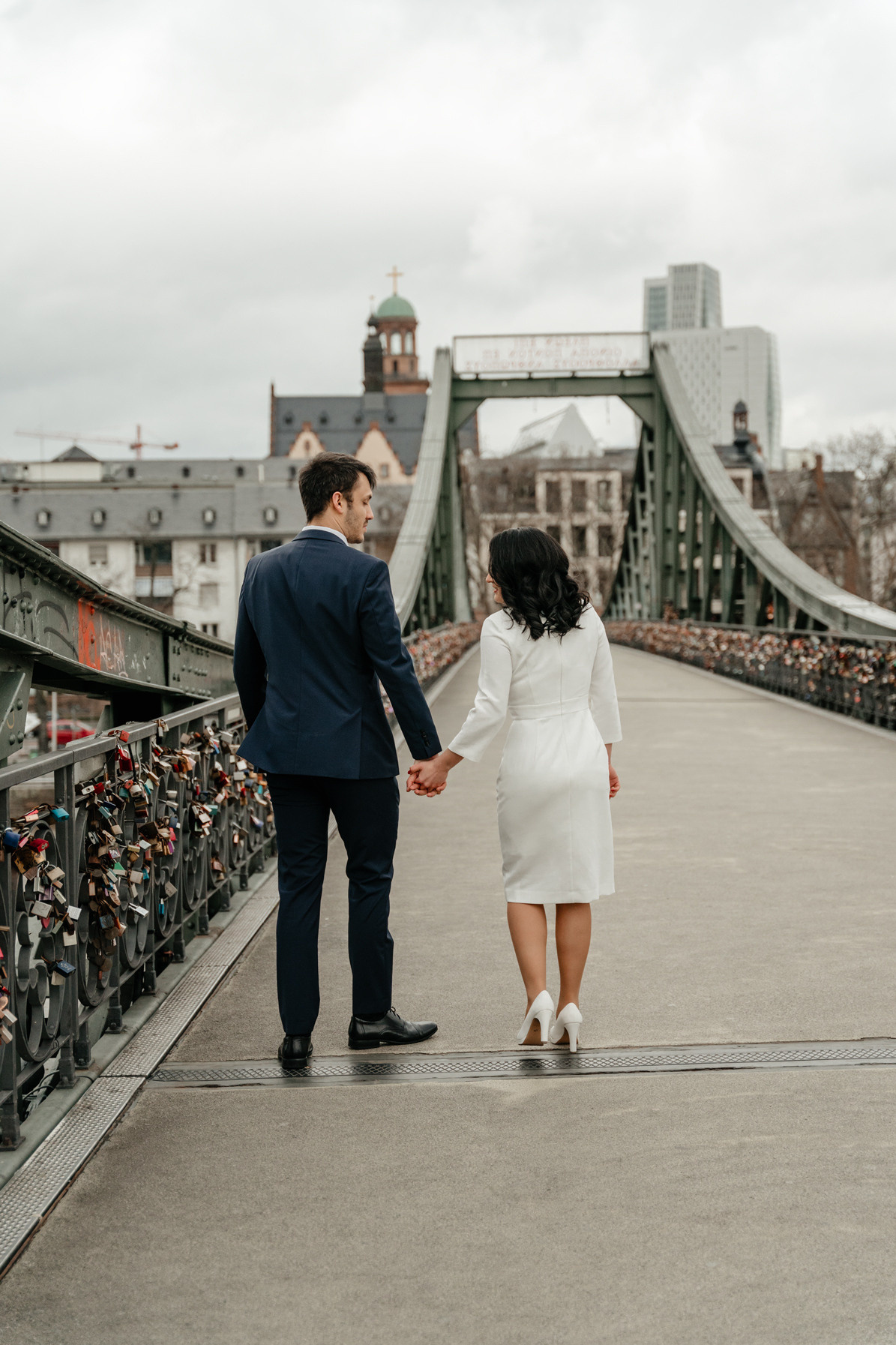 Hochzeit in Frankfurt am Main, standesamtliche Hochzeit Roemer, emotionale Fotos Frankfurt, Hochzeitsfotograf Frankfurt am Main, Hochzeitsreportage Frankfurt