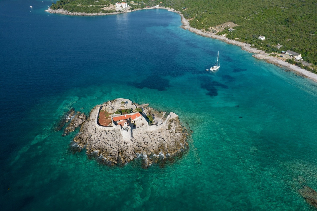 Voors en tegens van immigreren naar Montenegro