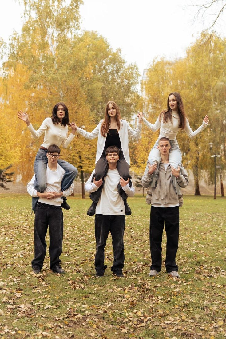 фото выпускников лицейfotografie colectiv clasăколлективное фото классаfoto 9 класс Молдовафото 9 класс Молдоваfoto 12 класс Кишиневфото 12 класс Кишиневfotograf grup școlar Chișinăuшкольный фотограф групповые фото