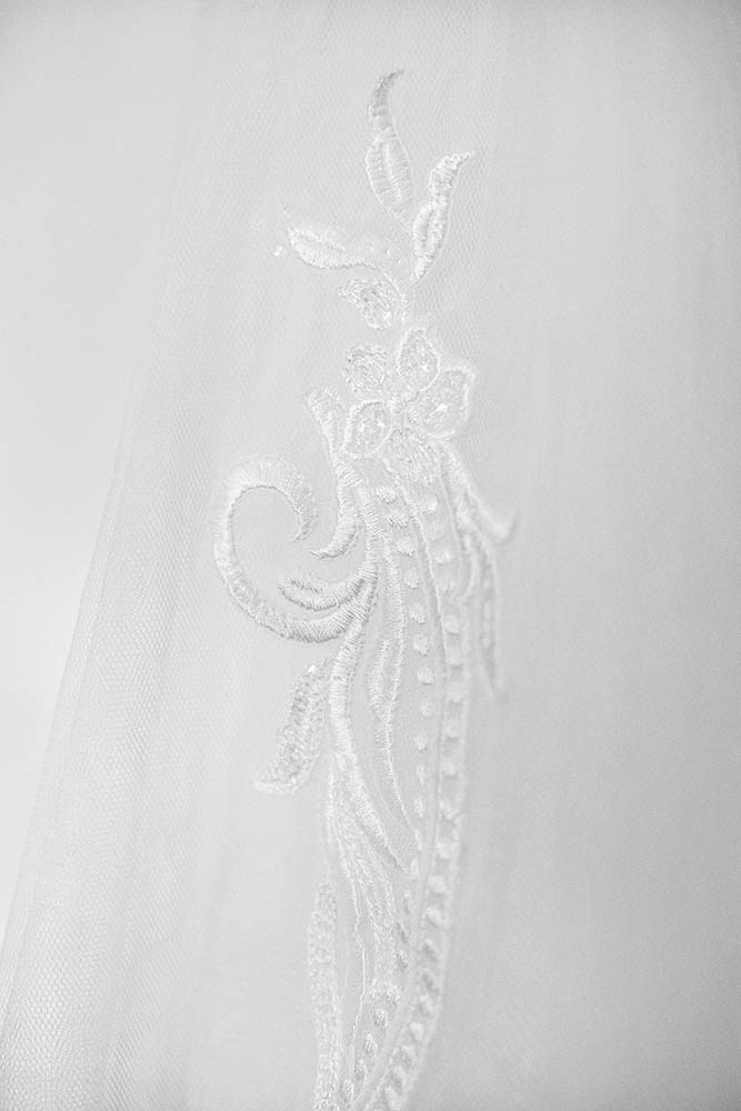 Dark Elegance: Gothic Wedding at Klementinum Mirror Chapel, Prague