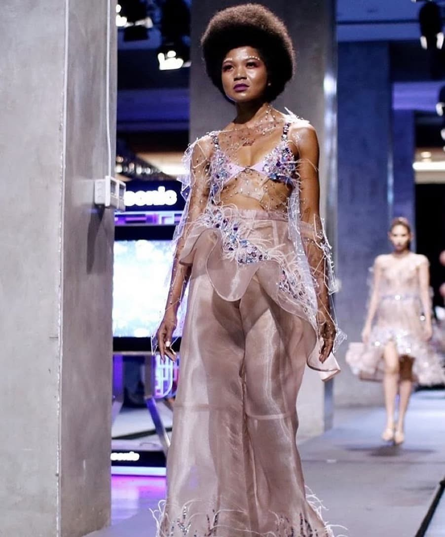 Qura Creative: Personalized, Corporate & Fashion Show Styling, Kits & Agency Collaborations. Qura Creative — A Multidisciplinary Creative House for Styling, Fashion Direction, Photography & Visual Storytelling