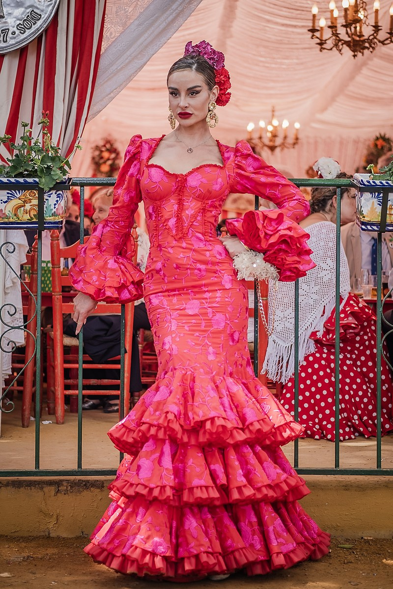 🌸 Feria de Abril 2025: un universo de luz, arte y raíces