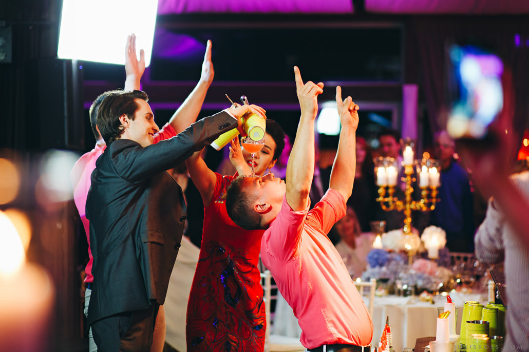 Kāzas LightHouse Jurmala ar ceremonija pludmalē un Augu māja noformēju