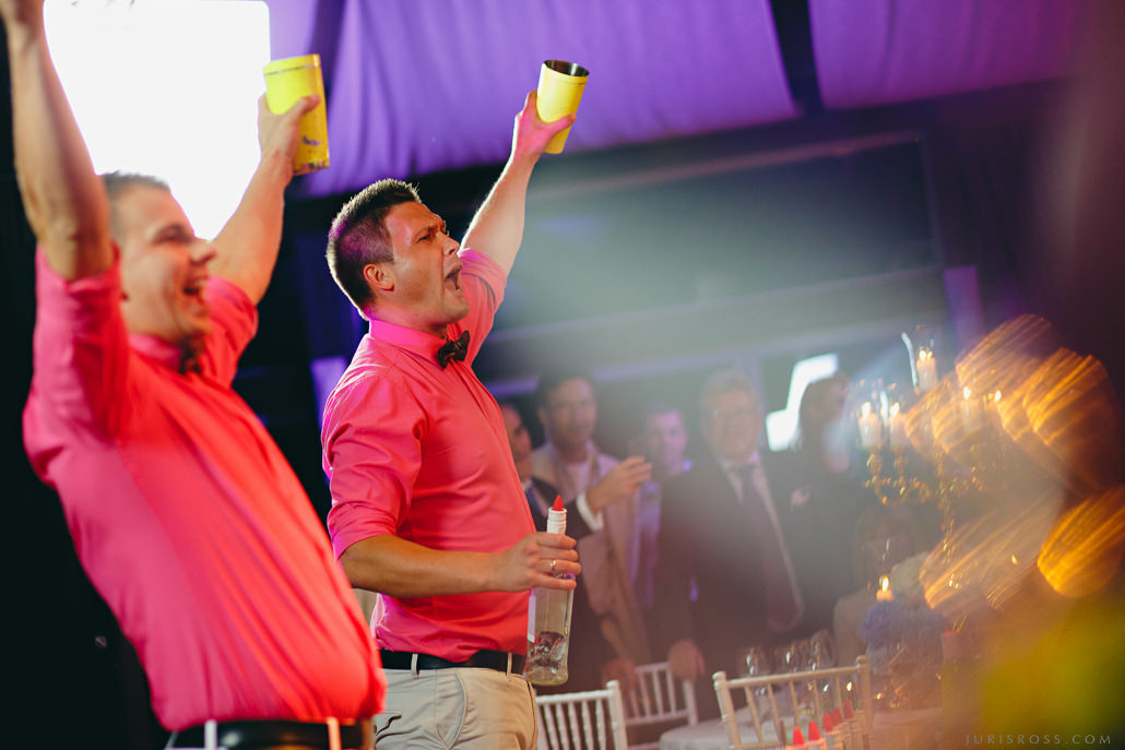 Kāzas LightHouse Jurmala ar ceremonija pludmalē un Augu māja noformēju