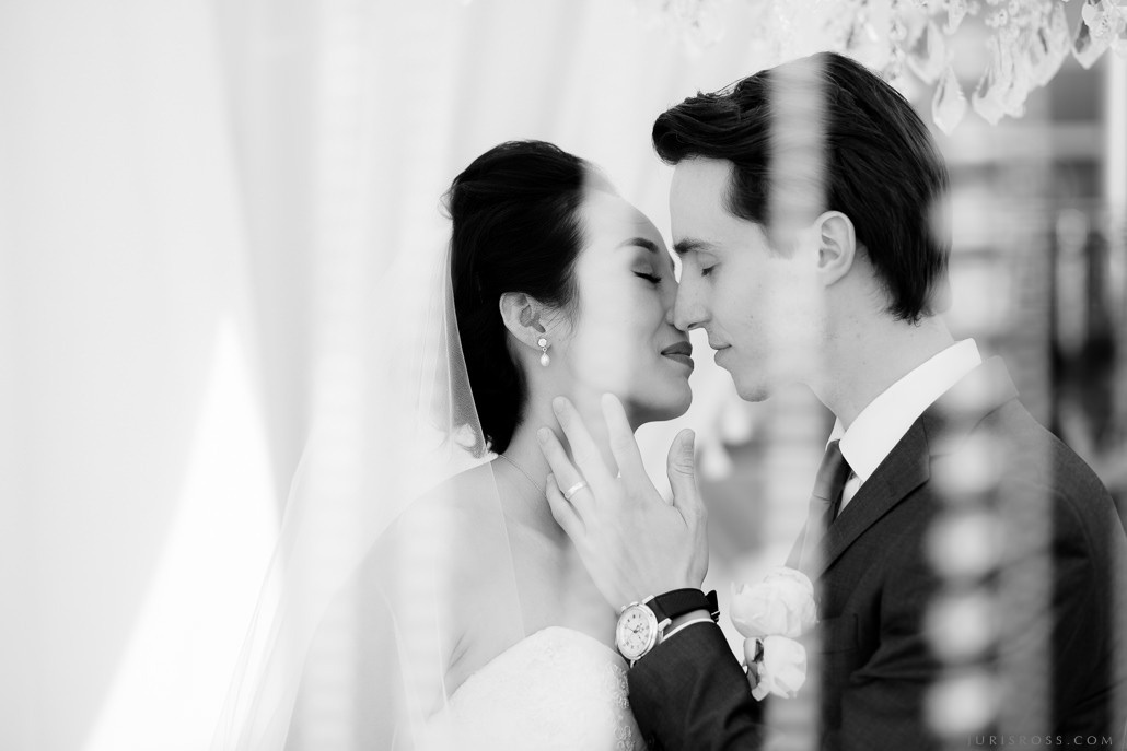 Kāzas LightHouse Jurmala ar ceremonija pludmalē un Augu māja noformēju