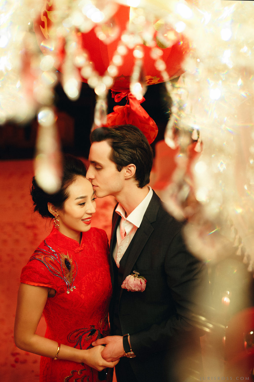 Kāzas LightHouse Jurmala ar ceremonija pludmalē un Augu māja noformēju