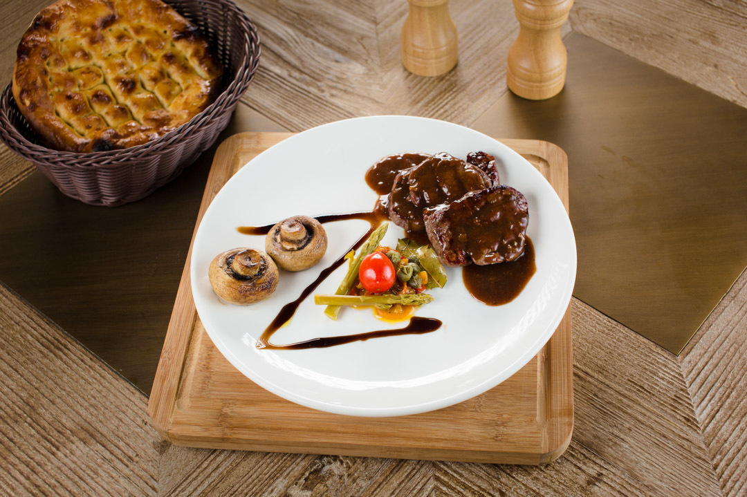 Photography of food for the restaurant Emir Turkish. Photographer in Dubai Dmitry Gromov